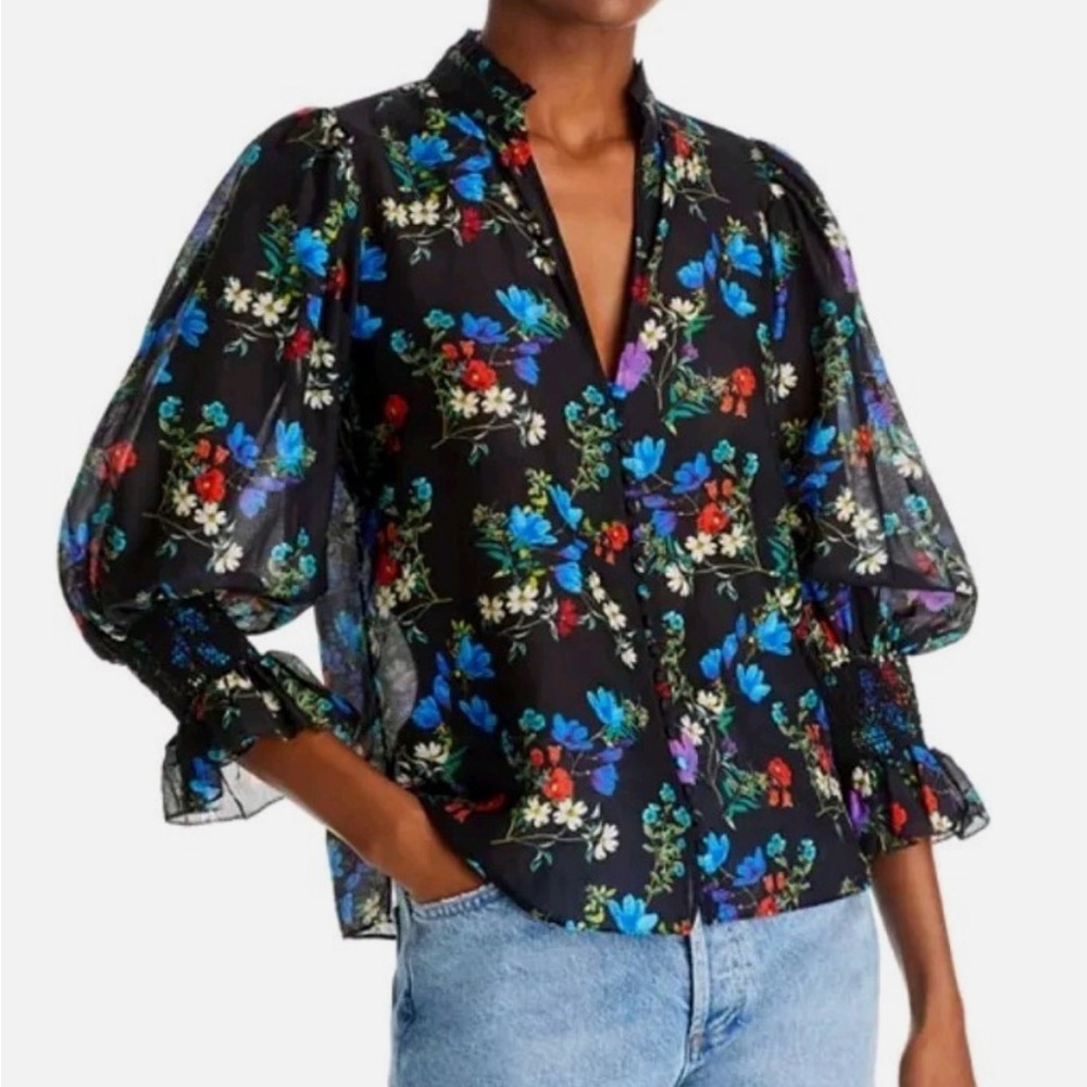 Alice + Olivia Ilan floral smocked sleeve blouse beautiful blooms, silk, XS
